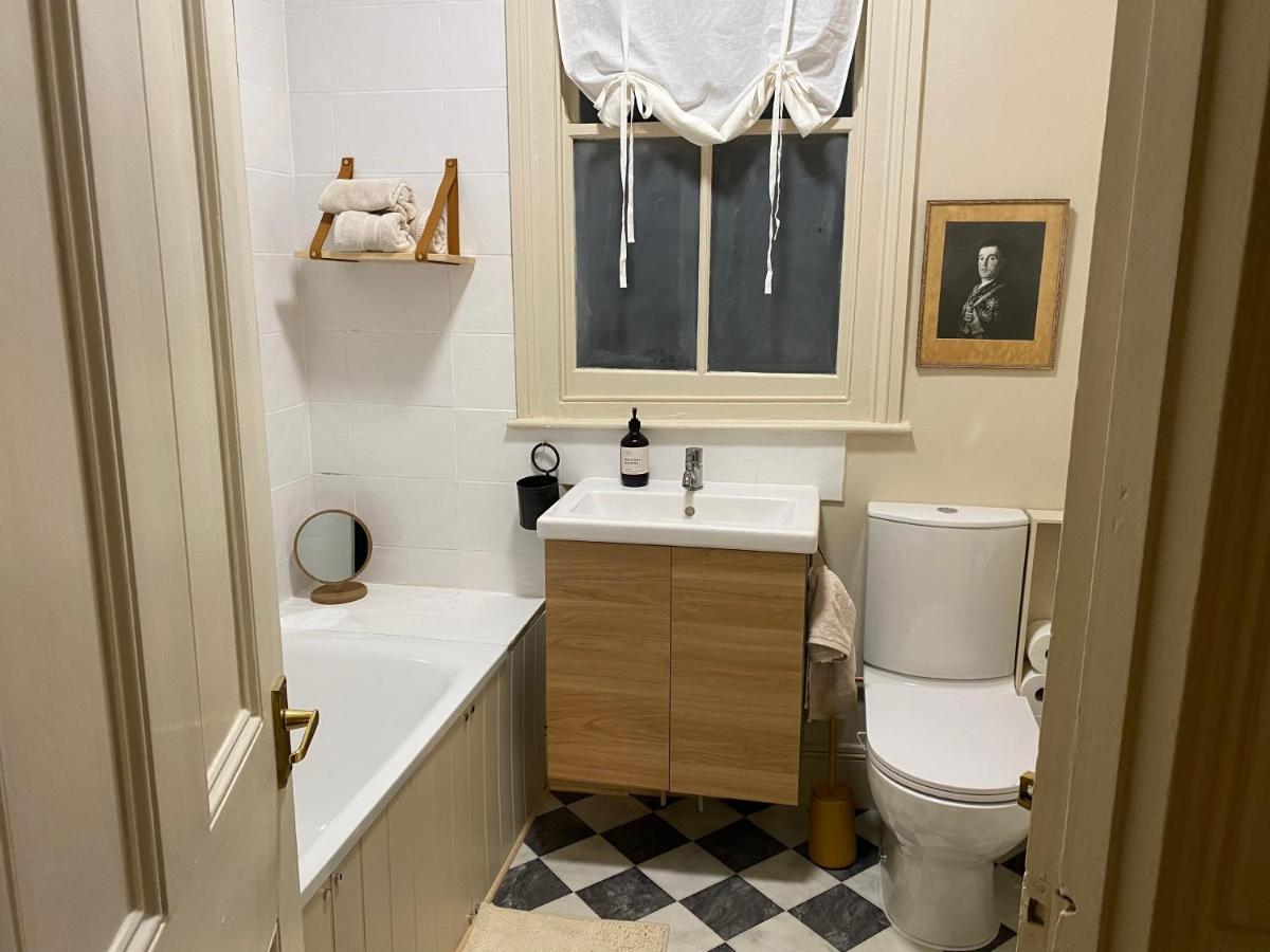 Stylish Apt London Excel Olympic Close To Station Apartment ภายนอก รูปภาพ