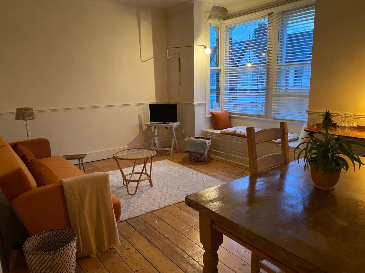 Stylish Apt London Excel Olympic Close To Station Apartment ภายนอก รูปภาพ
